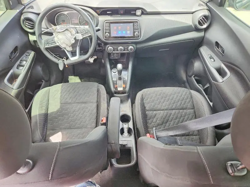 2021 NISSAN KICKS S  