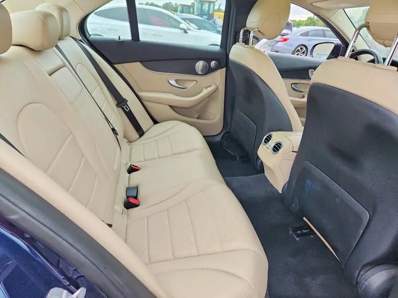 2016 MERCEDES-BENZ C 300  