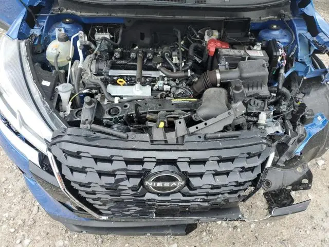 2024 NISSAN KICKS SV  