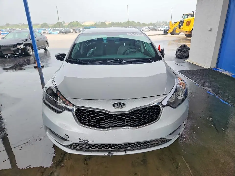 2015 KIA FORTE LX  