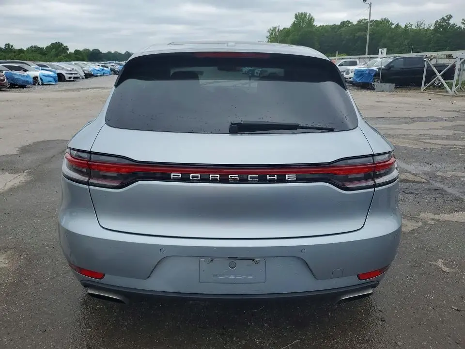 2021 PORSCHE MACAN   