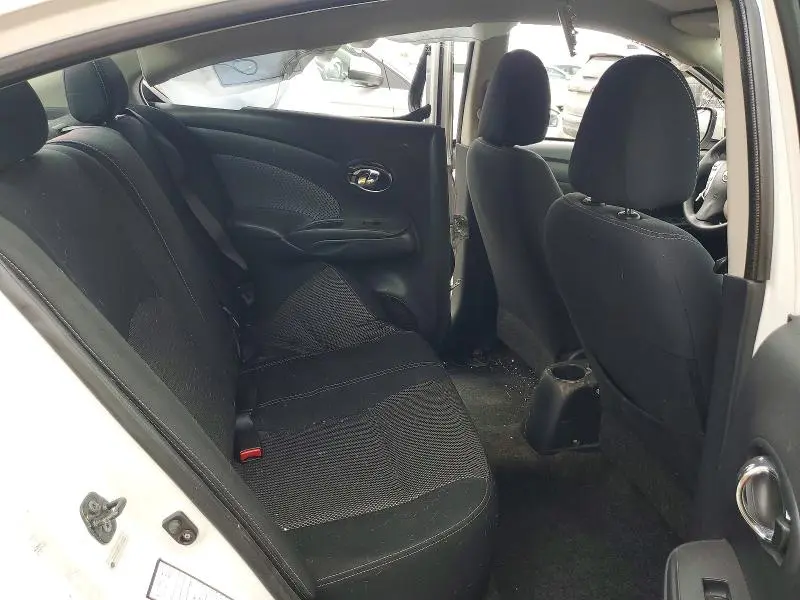 2015 NISSAN VERSA 1.6 SV  