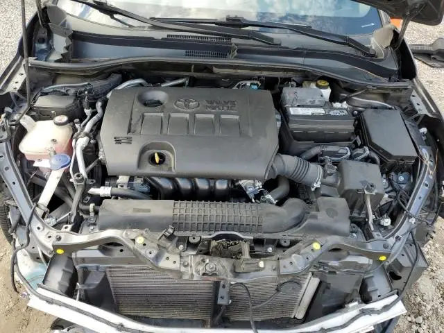 2021 TOYOTA C-HR XLE  