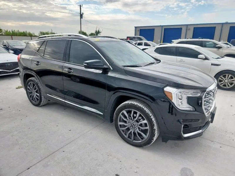 2024 GMC TERRAIN DENALI  