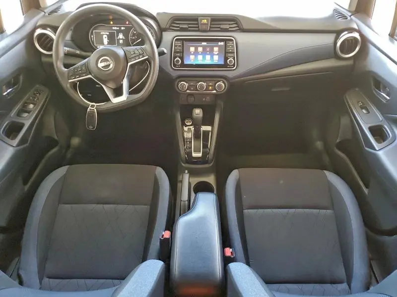 2023 NISSAN VERSA SV  