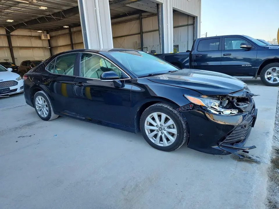 2019 TOYOTA CAMRY LE  
