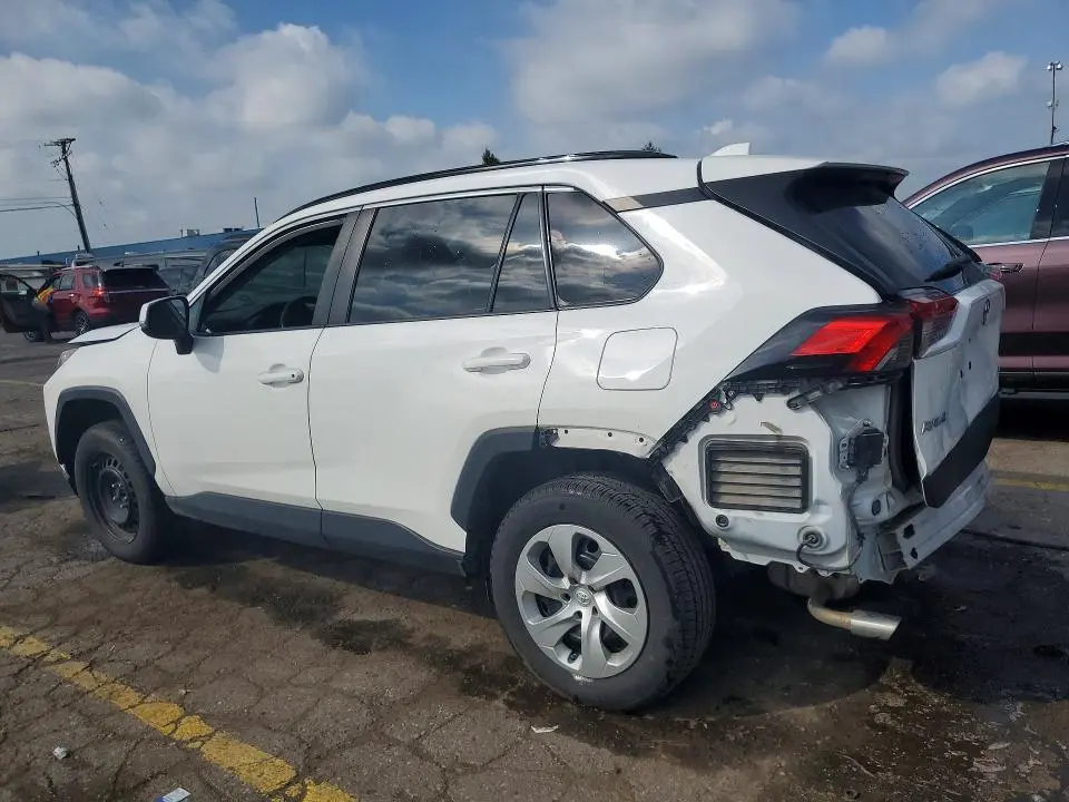 2020 TOYOTA RAV4 LE  