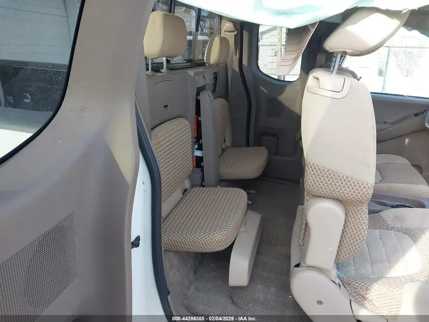 2014 NISSAN FRONTIER SV