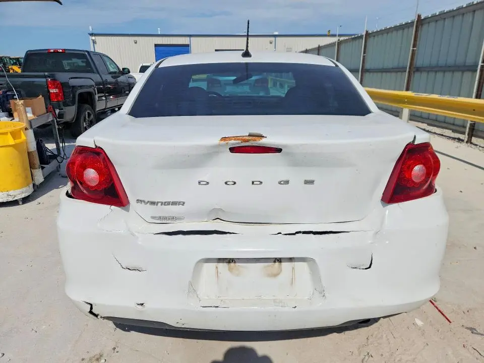2014 DODGE AVENGER SE  