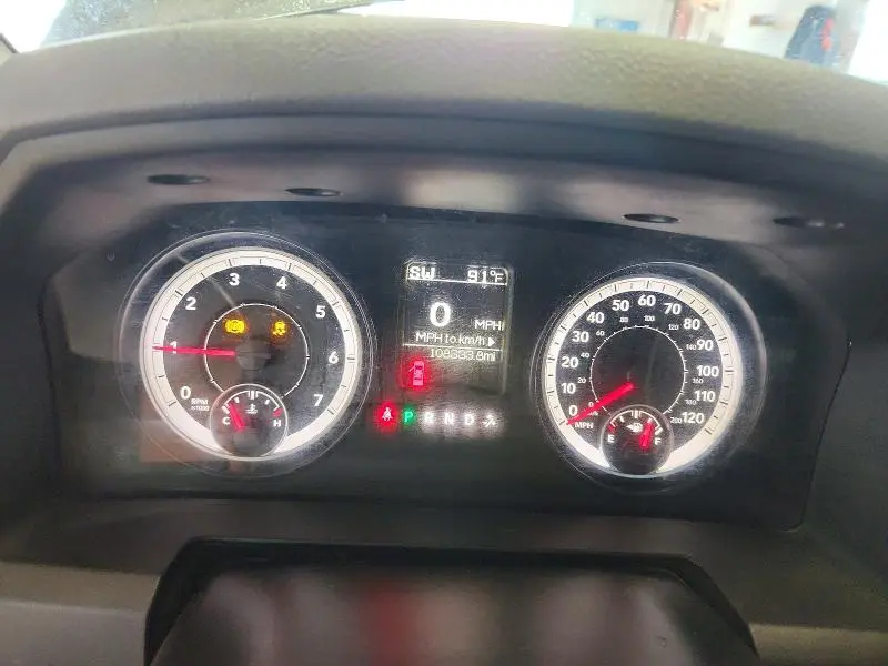 2015 RAM 1500 SLT  