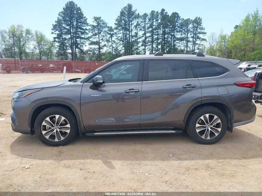 2021 TOYOTA HIGHLANDER HYBRID XLE