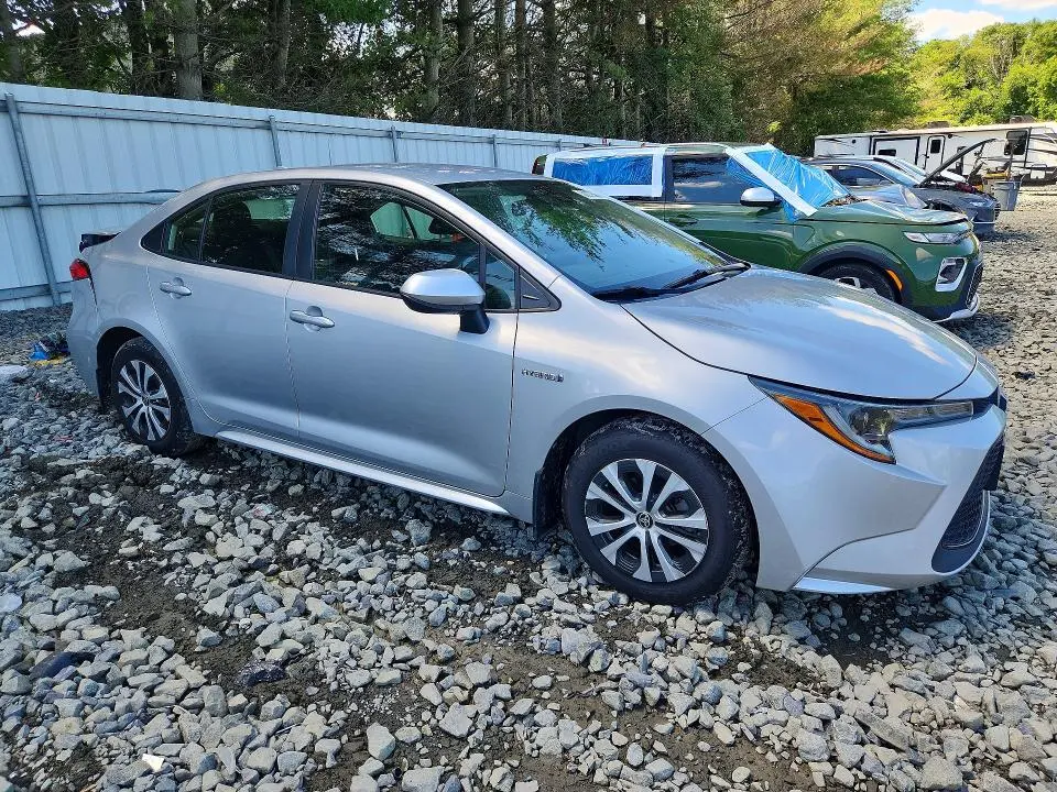 2021 TOYOTA COROLLA LE  