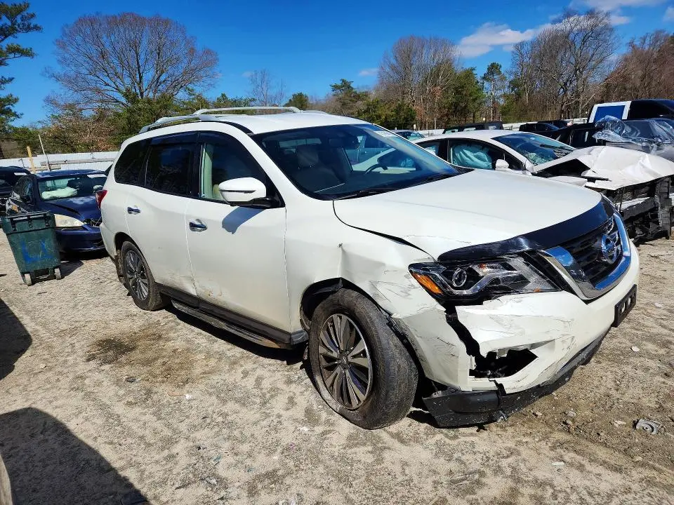 2020 NISSAN PATHFINDER SL  