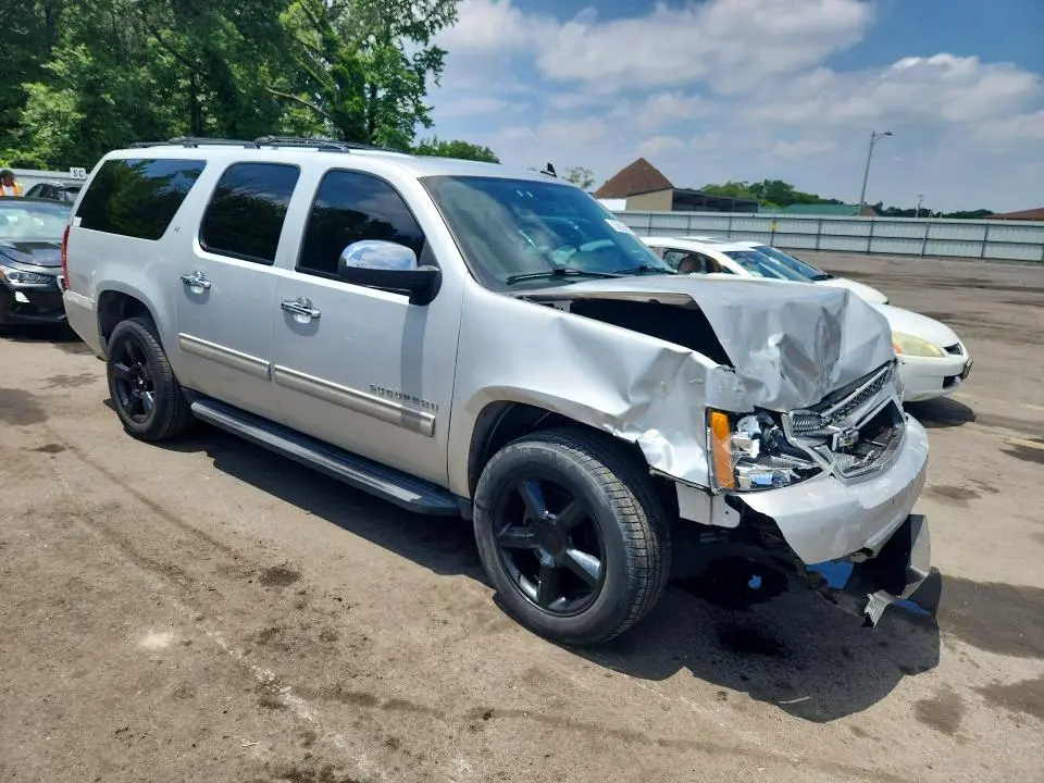 2011 CHEVROLET SUBURBAN K1500 LT  