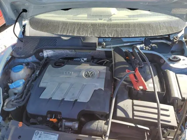 2013 VOLKSWAGEN BEETLE   