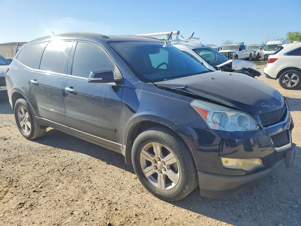 2011 CHEVROLET TRAVERSE LT  