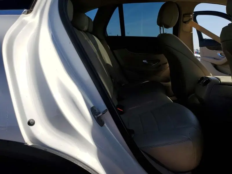 2019 MERCEDES-BENZ GLC 300  