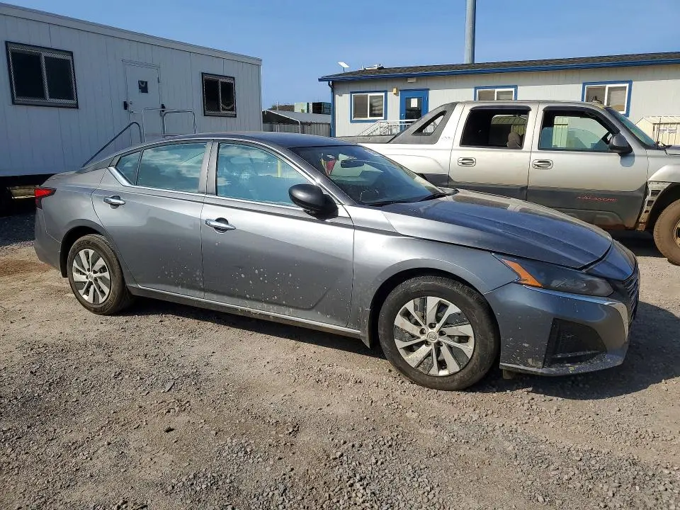 2025 NISSAN ALTIMA S  