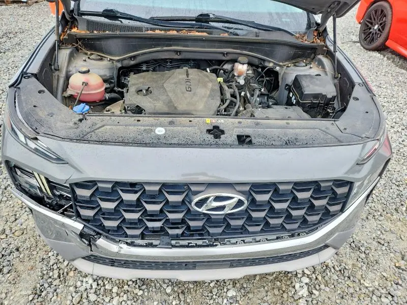 2021 HYUNDAI SANTA FE SE  