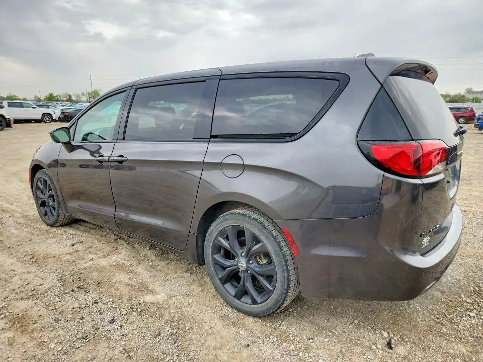 2019 CHRYSLER PACIFICA TOURING PLUS  