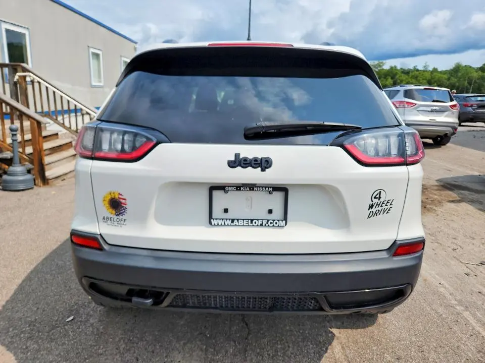 2022 JEEP CHEROKEE LATITUDE/X  