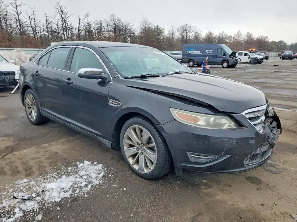 2010 FORD TAURUS LIMITED  