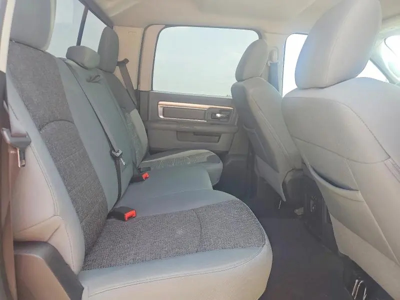 2017 RAM 1500 SLT  