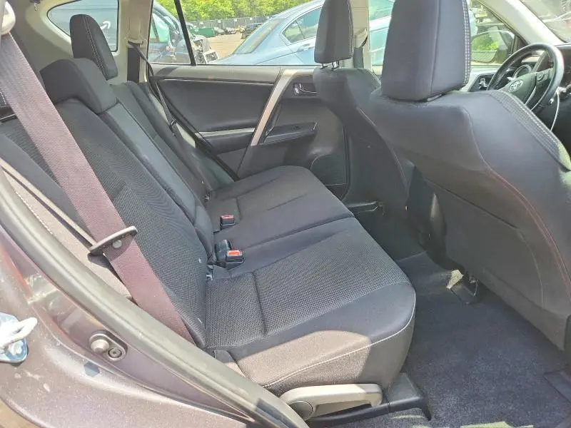 2018 TOYOTA RAV4 XLE  
