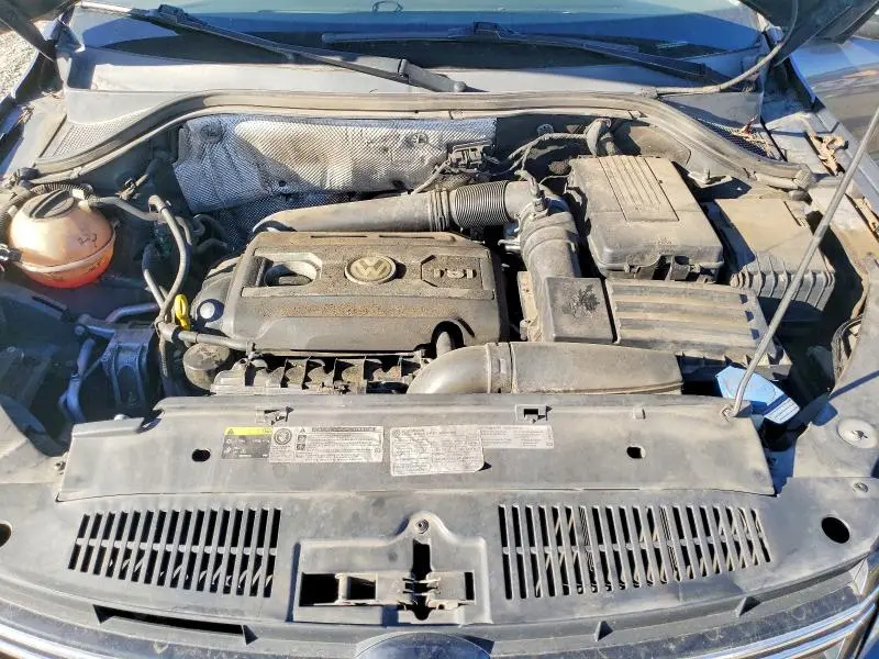2015 VOLKSWAGEN TIGUAN S  