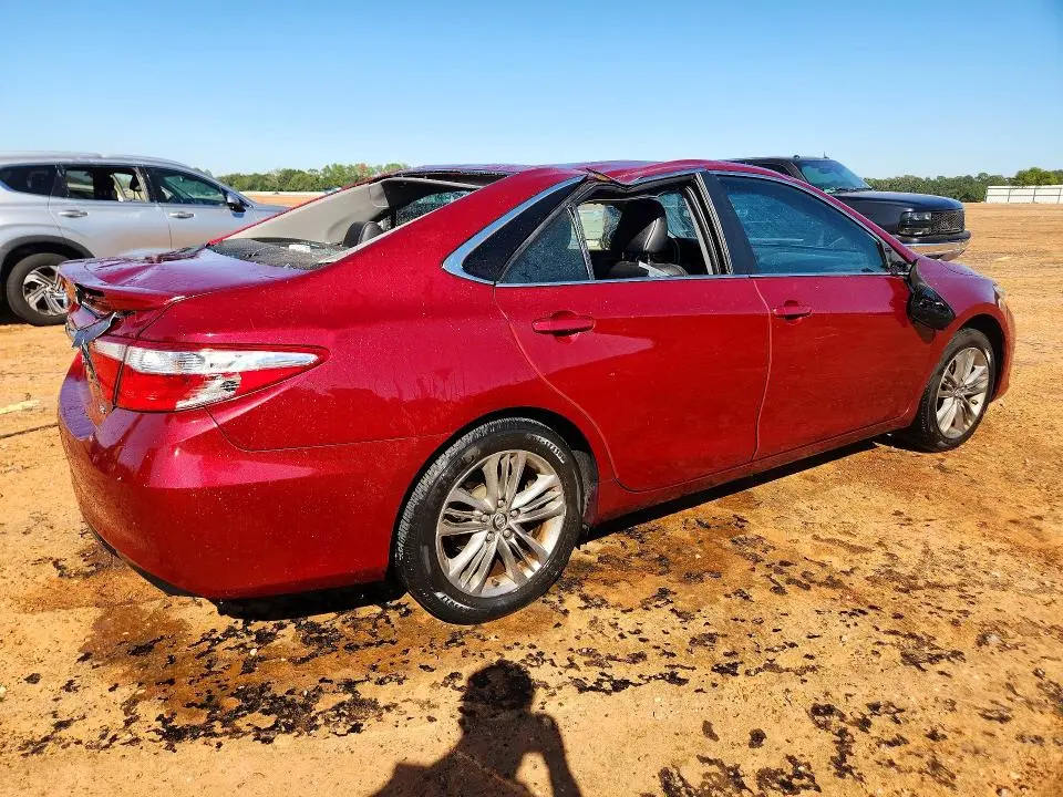 2017 TOYOTA CAMRY SE  