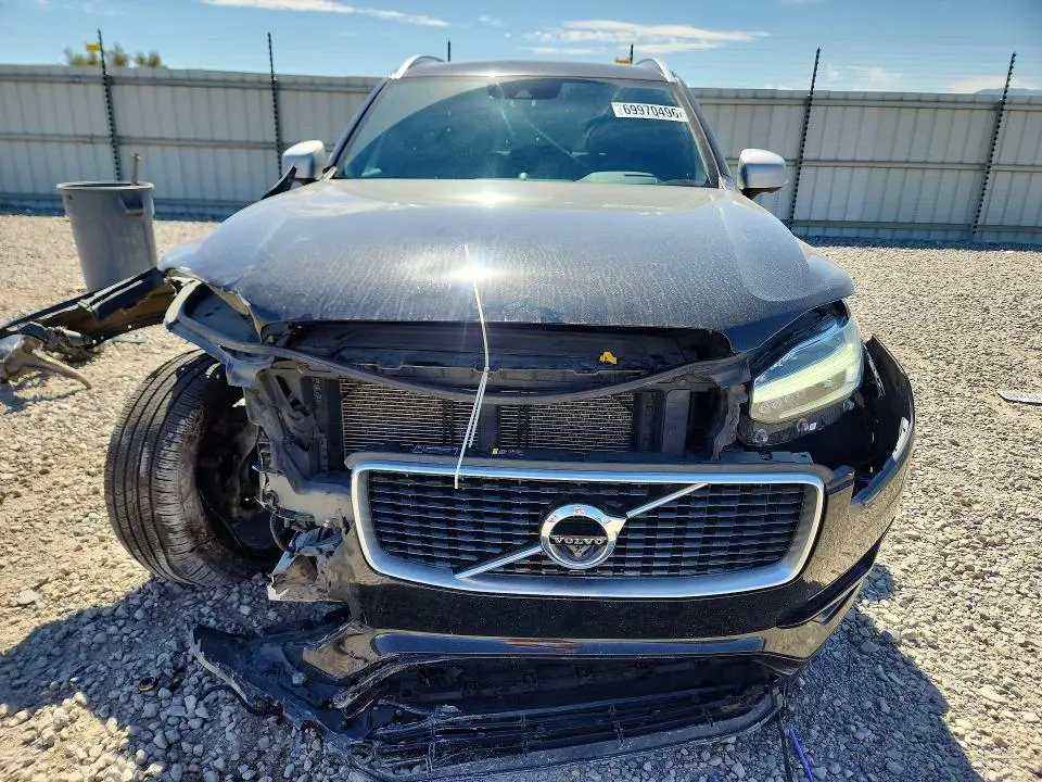 2017 VOLVO XC90 T6  