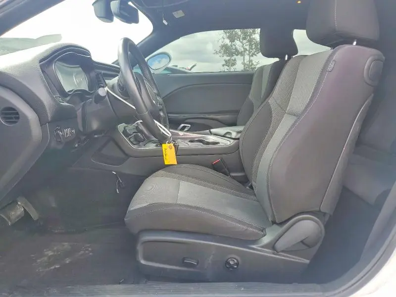 2015 DODGE CHALLENGER SXT  