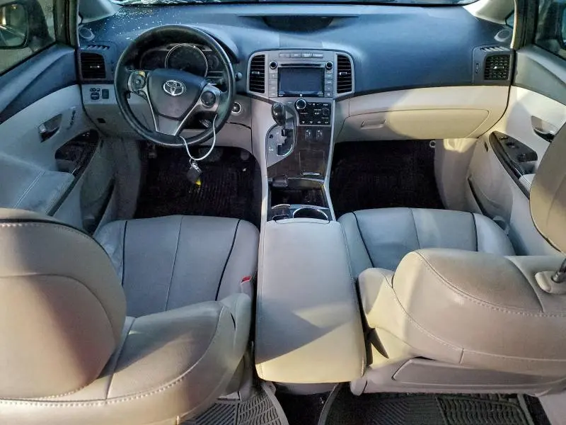 2015 TOYOTA VENZA LE  