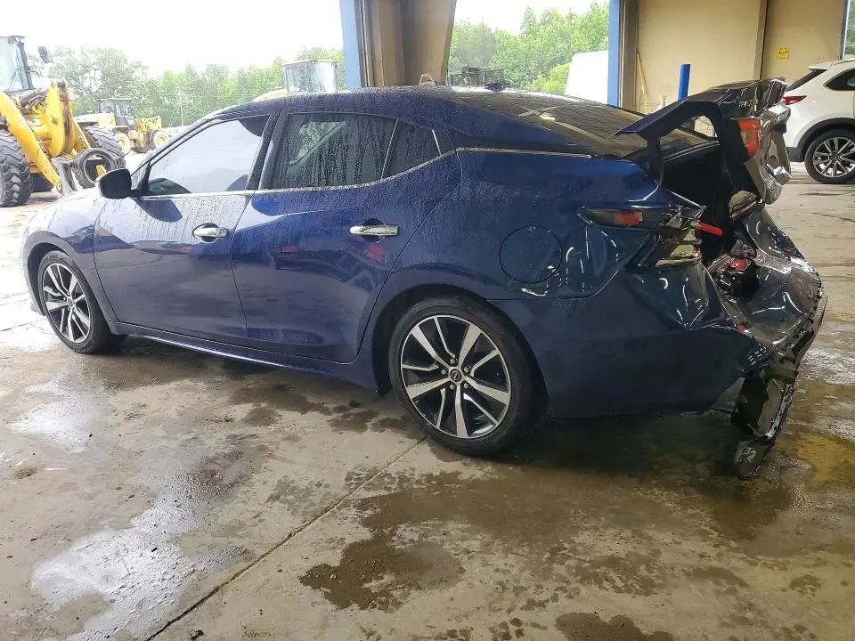 2023 NISSAN MAXIMA SV  