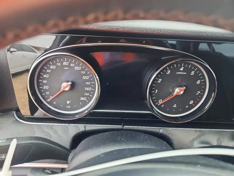 2018 MERCEDES-BENZ E 300  