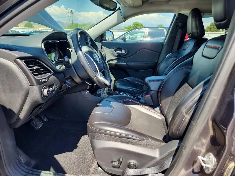 2019 JEEP CHEROKEE TRAILHAWK  