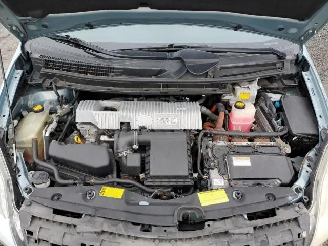 2013 TOYOTA PRIUS PLUG-IN   