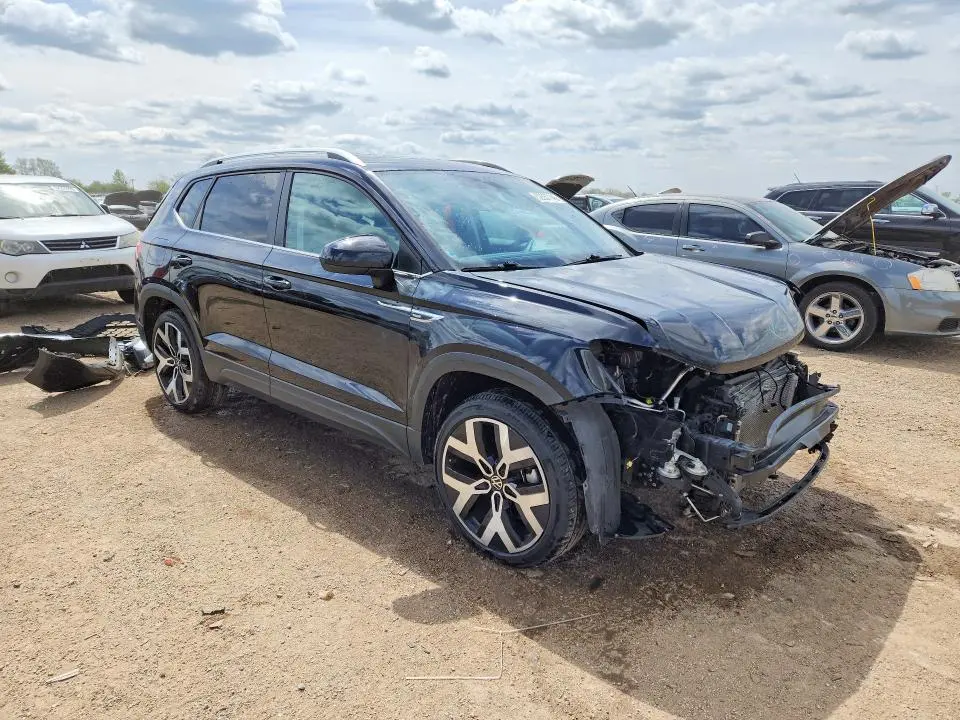 2022 VOLKSWAGEN TAOS SEL  
