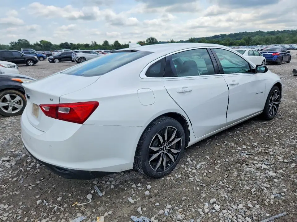 2017 CHEVROLET MALIBU LT  