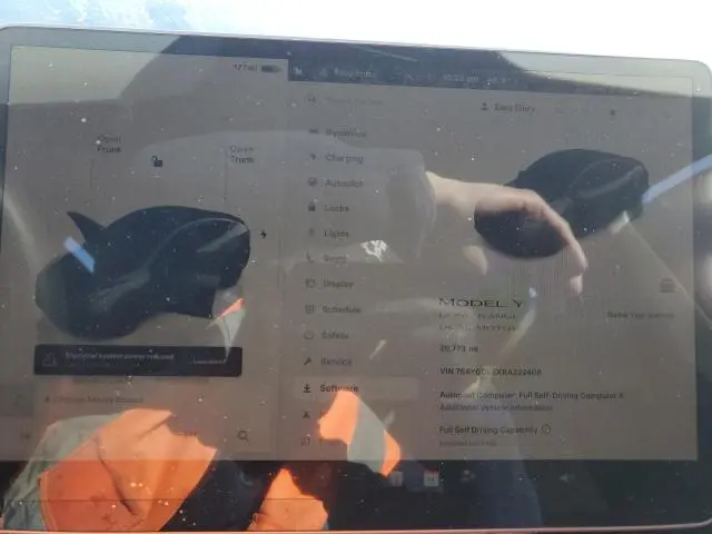 2024 TESLA MODEL Y 