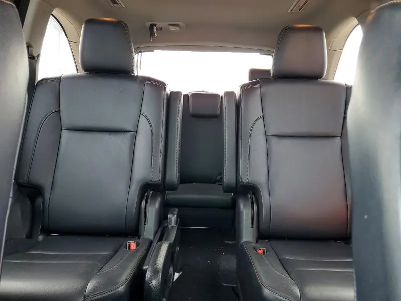 2017 TOYOTA HIGHLANDER XLE  