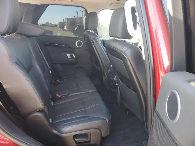 2017 LAND ROVER DISCOVERY SE  