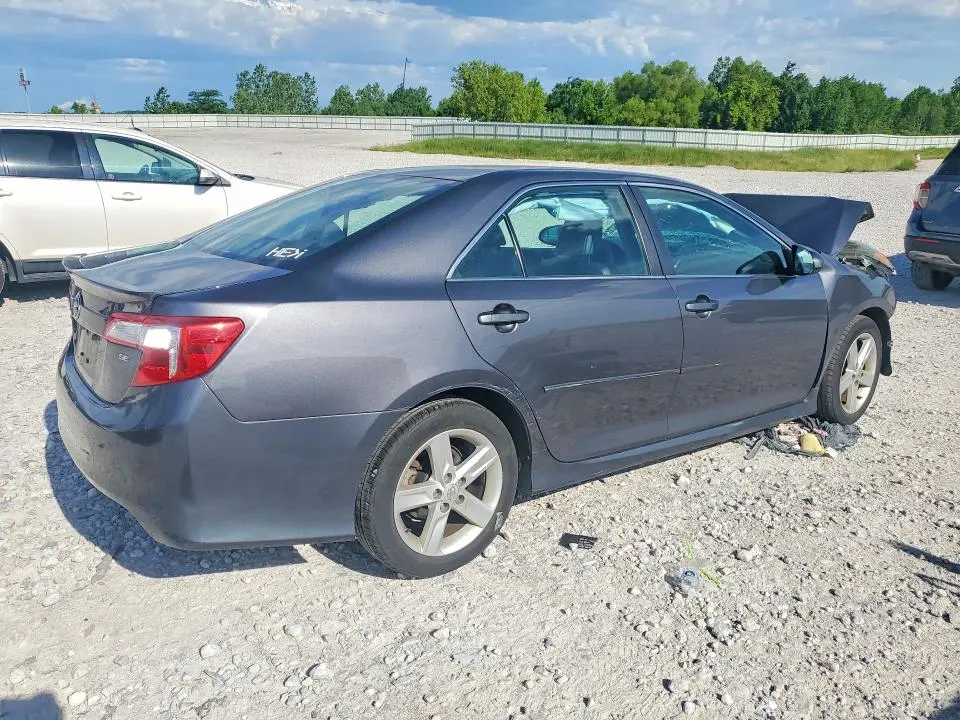 2013 TOYOTA CAMRY SE  
