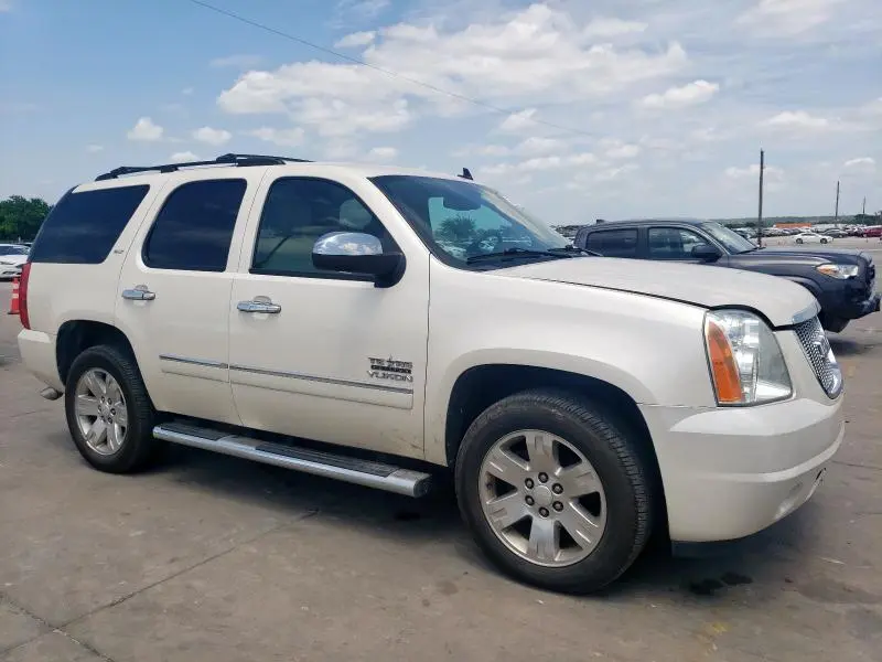 2013 GMC YUKON SLT  