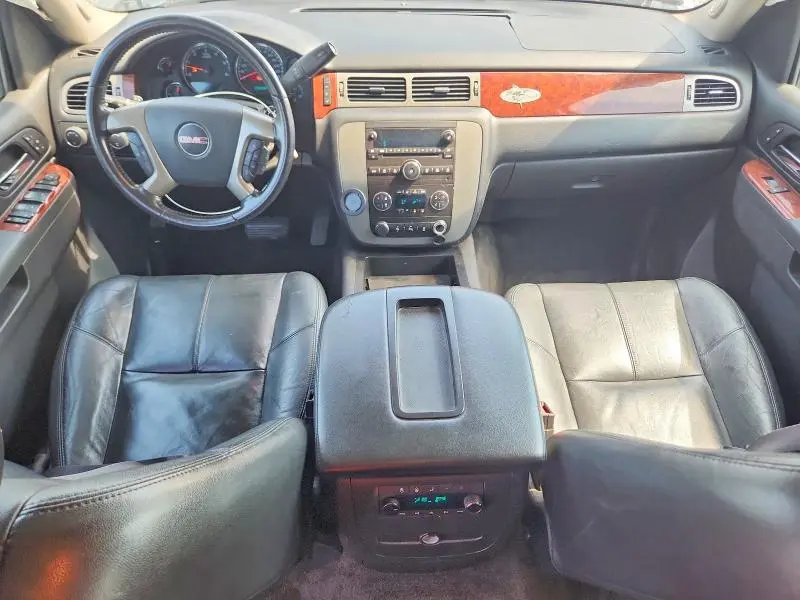 2013 GMC YUKON XL K1500 SLT  
