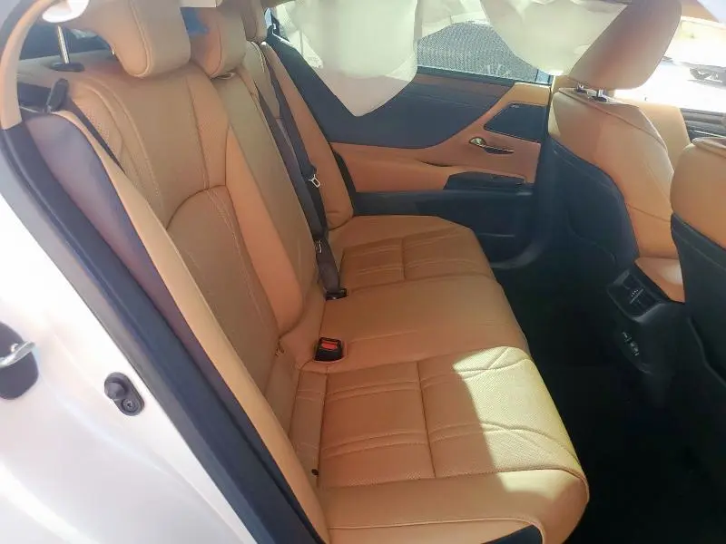 2024 LEXUS ES 300H BASE  