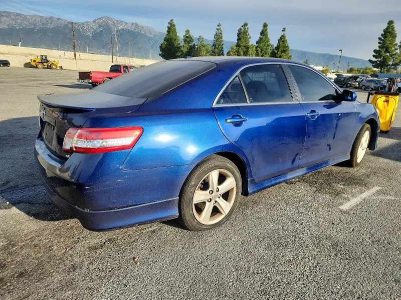 2011 TOYOTA CAMRY BASE  