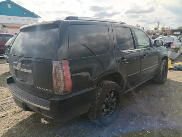 2013 CADILLAC ESCALADE PREMIUM  