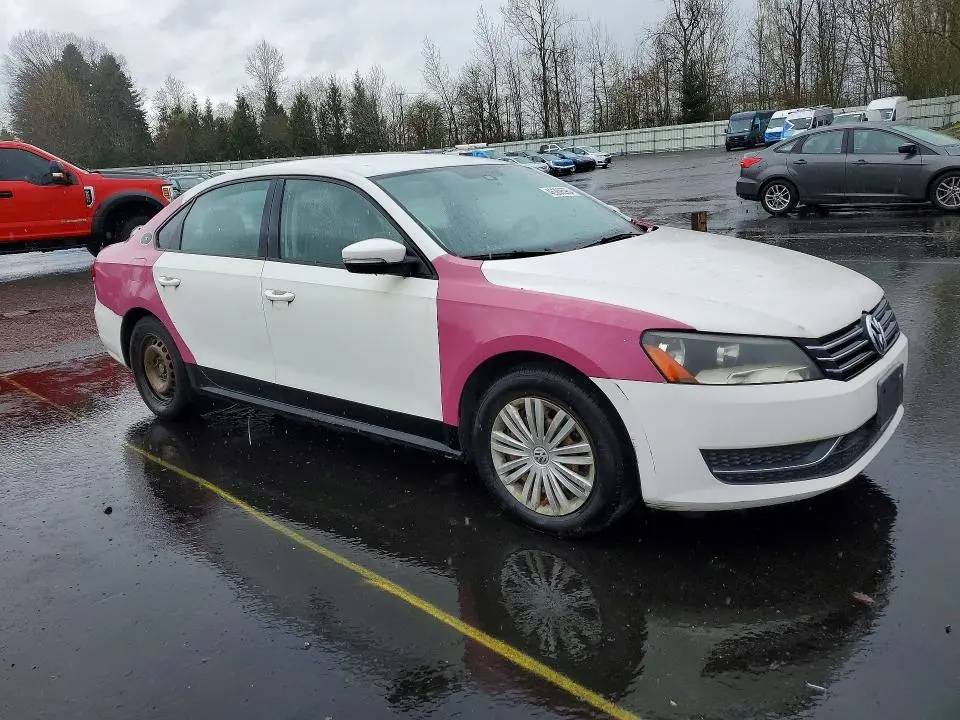 2014 VOLKSWAGEN PASSAT S  