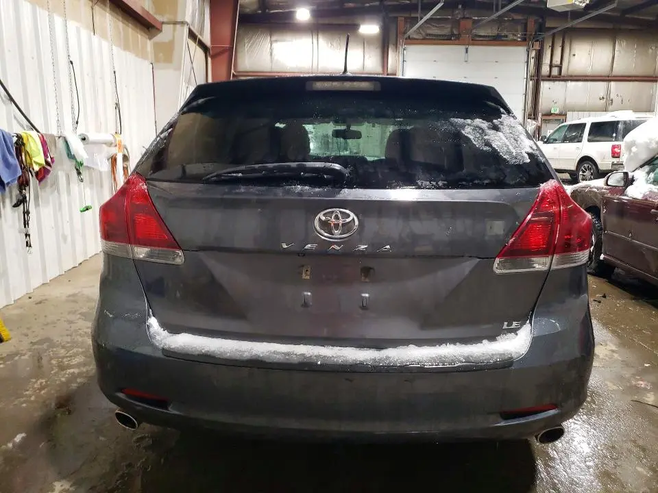 2013 TOYOTA VENZA LE  